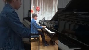 игра на пианино буре бах и вариатцыи