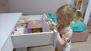 София с Братом УЧАТ Уроки на Каникулах