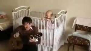 ОНИ ВЗОРВАЛИ ИНТЕРНЕТ!!!!ОТЕЦ И ДОЧКА поют песни под гитару!