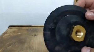 Насадка-держатель (круг) 125 мм наждачной шкурки (резина) с +/-ходящим качеством для болгарки.