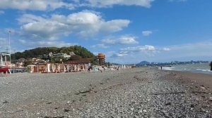 Черное море сегодня. Пляж Дагомыс 9 октября 2023 года.