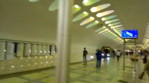 Москва 467 станция метро Нахимовский проспект лето день