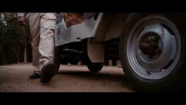 Sutta Kadhai - Teaser 1 - Enna Solla Porom смотреть онлайн