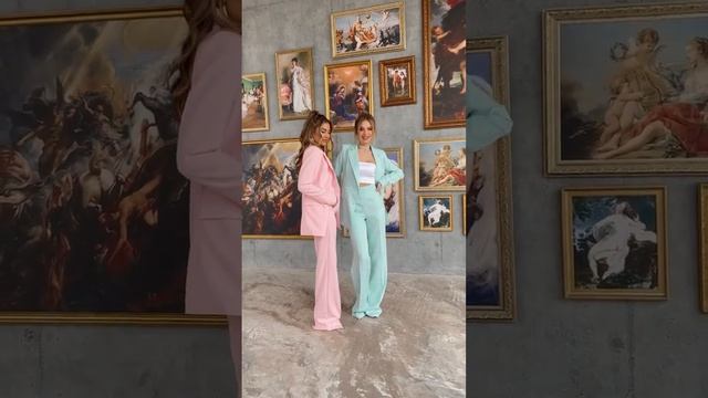 Buravova brand Яркий брючный костюм смотреть онлайн