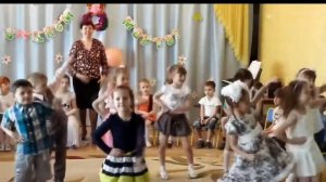 Весенний танец в детском саду