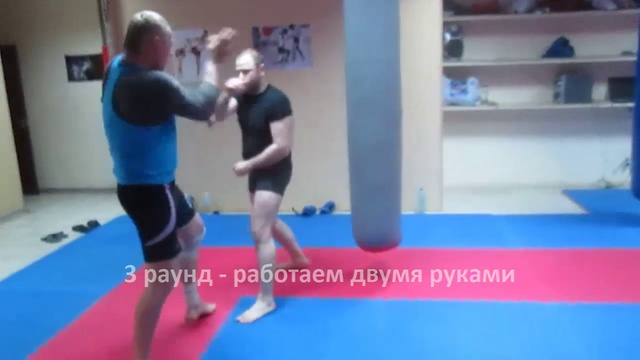 Тренировка по тайскому боксу - акцент на руки смотреть онлайн