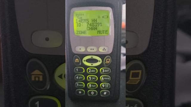 Motorola XTS5000 on a NYC DOITT UHF system смотреть онлайн