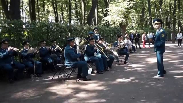 Духовой оркестр слушать можно бесконечно! смотреть онлайн
