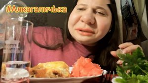 Инна Судакова не справляется со своими желаниями на протяжении 1 минуты и 27 секунд