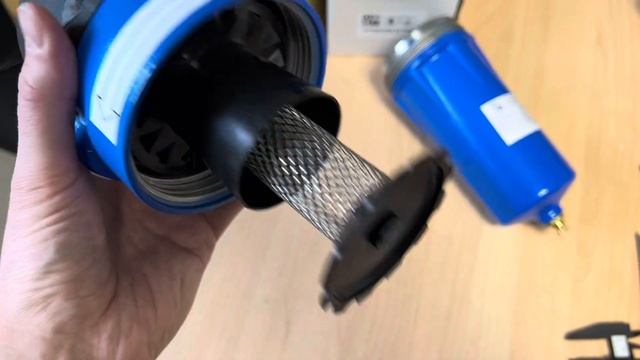 Сепаратор отделения влаги из сжатого воздуха, конденсата циклонного типа SA0050 Omi, 03A.0300.AG смотреть онлайн