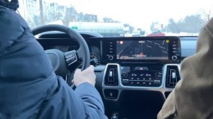 Показываю, как едет кроссовер Kia Sorento 2021 с бензиновым мотором – шумоизоляция, динамика, расхо
