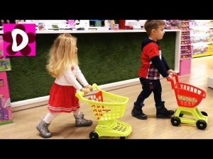Bad Baby ПОГРОМ В МАГАЗИНЕ Вредные Детки на Распродаже Шопкинс Shopkins toy videos for kids Bad Baby