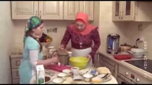 ЧЕЧНЯ сегодня На кухне у ведущей детских новостей  Хадижа Акаева готовит кексы