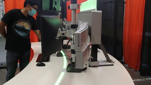Evans Unity Arm Demo - Programmable height & focal depth settings via the EnviroLinc touch interfac смотреть онлайн