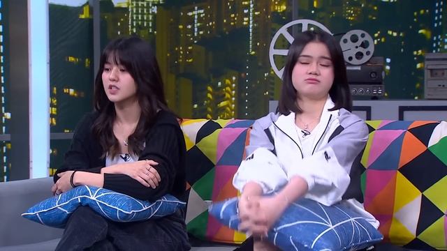 VONZY & KAYES STREAMING 80 JAM! SURYA JEGEL TETAP BETAH SOALNYA MANIS BANGET - Talkpod смотреть онлайн