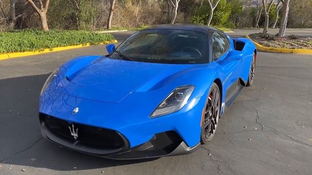 2022 Maserati MC 20 - Звук, Интерьер и Экстерьер в деталях смотреть онлайн