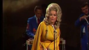 Dolly Parton - Coat Of Many Colours (1971).