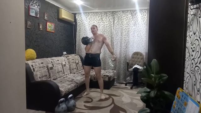 Толчок гири 32 кг за 6 мин= 80 раз. 9.11.20 смотреть онлайн