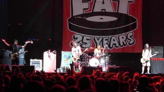 NOFX: Kill All The White Men, live @ Echo Beach, Toronto. August 6, 15 смотреть онлайн