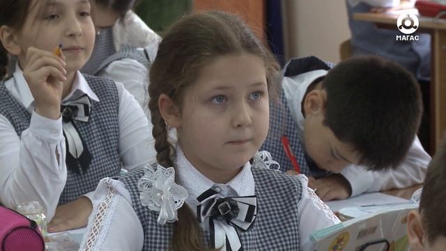 ЖИЗНЬ ЗАМЕЧАТЕЛЬНЫХ ДЕТЕЙ 17112023 смотреть онлайн