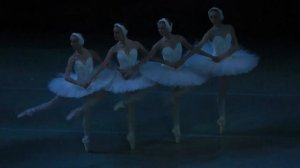 "Лебединое озеро", танец маленьких лебедей