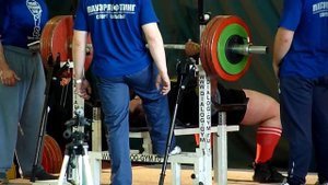 Маланичев - жим 300 кг.MTS