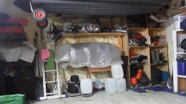 Хранение лодки пвх под потолком смотреть онлайн