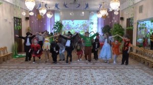 танец "Маленькая страна"