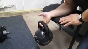 Гиря 32 кг. Проверь силу пальцев и предплечья!