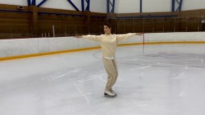 Урок 8. Беговые шаги назад. Учимся фигурному катанию с Екатериной Бобровой