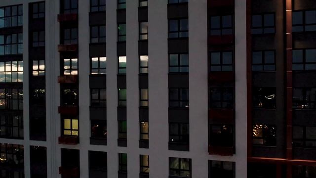 Закат в Екатеринбурге с нового жилого комплекса Высота от Forum Group | Екатеринбург с коптера 2023 смотреть онлайн