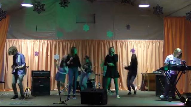 Зима 2016 РокКонцерт (Taylor Swift - Shake it Off)