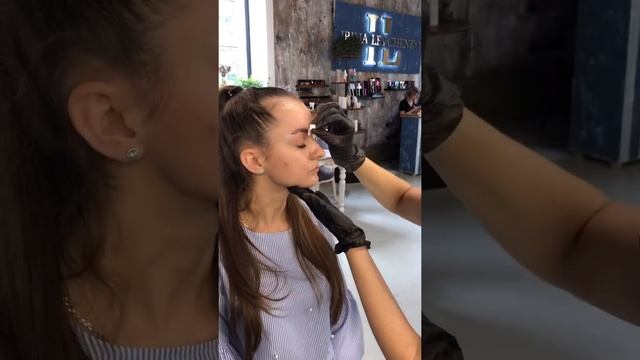 Долговременная укладка бровей