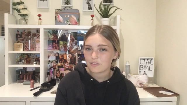 TIPSY GIRL TALK | LET’S TALK THONGS, PERIODS, BOYS | *mum maybe skip this one*- ROBYN EMILY смотреть онлайн