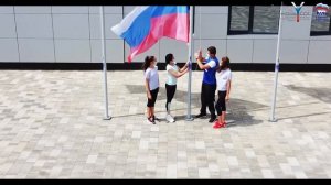 Красивый клип на песню  Россия про флешмоб "Флаг России" в Невинномысске