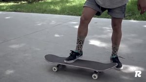 Как сделать поп шовит на скейте How to pop shove it on skate