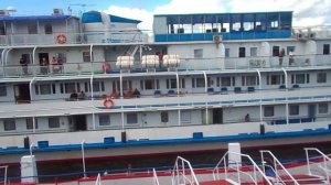 Швартовка теплохода Хирург Разумовский 30.05.17 В Нижнем Новгороде у причала №5