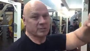 Анатолий Осипов. 70 лет. Жим из за головы 100 кг, с трудом))