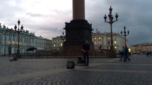 Песня "Варвара". Гитарист на Дворцовой площади, Санкт-Петербург