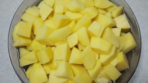 Картошка тушёная с капустой на сковороде