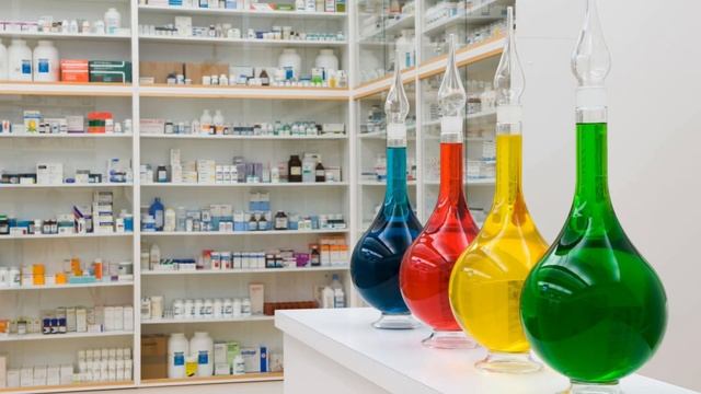 Дэмьен Хёрст и его шокирующее искусство|| необычные выставки смотреть онлайн