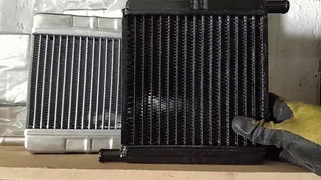 Радиатор отопителя МТЗ-80, 82 (сердцевина + бачки алюминий) смотреть онлайн