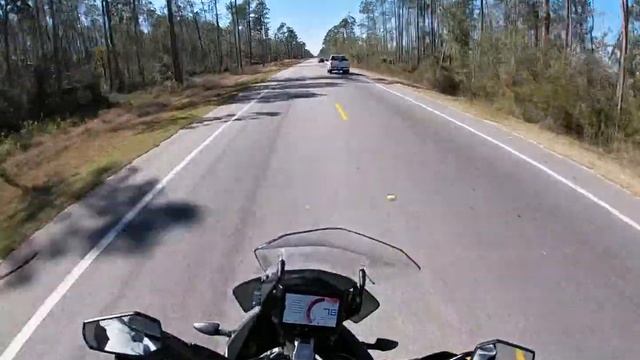 2018 KTM 1290 Super Adventure S speed test passing cars. смотреть онлайн