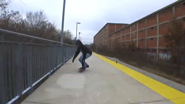 SKATER CRASH - PRIMO SHINNER BALLTAP смотреть онлайн