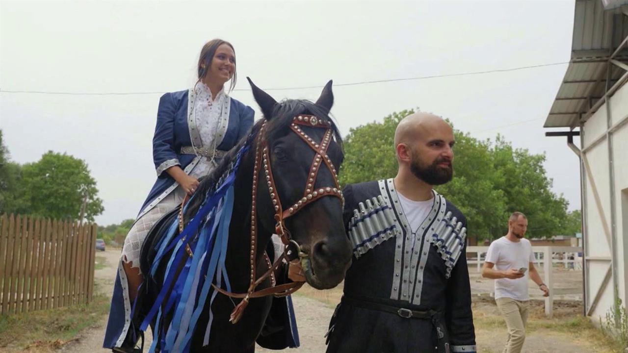 На Первом канале смотрите зажигательную казачью свадьбу
