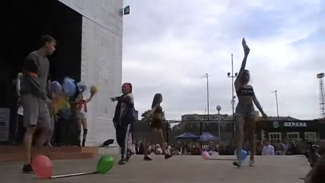 г.Пермь.Парк Горького."Зарядка" смотреть онлайн