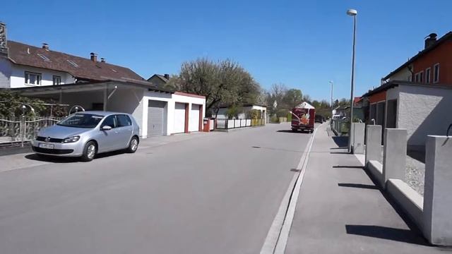 На велосипеде по Шиллерштрассе г.Траунройт смотреть онлайн