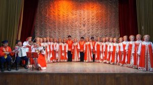 "Отворяйте ворота дубовые". Народный коллектив хор русской песни "Россияночка"