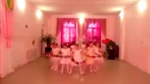 танец  Цветочная поляна  коллектив "Звездочки"