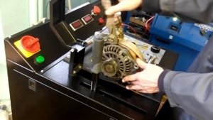 Диагностический стенд для проверки генераторов и стартеров MOTORHERZ Expert One